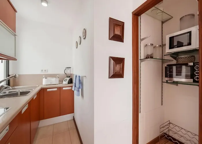 Villa Aloe With Pool In