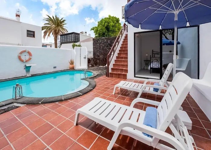 Aloe With Pool In Villa